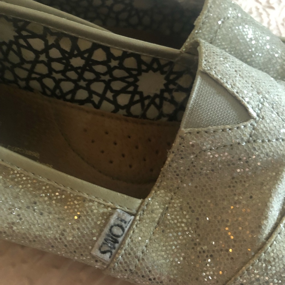 Silver thread Toms - Picture 3 of 5